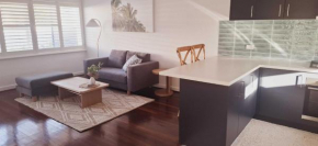 Charming Apt Min from Rockingham Beach